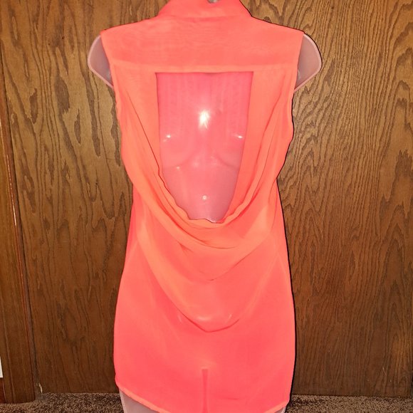 Ali Kris High-Low Open Back Button Shiny Blouse Size Small - Picture 7 of 8